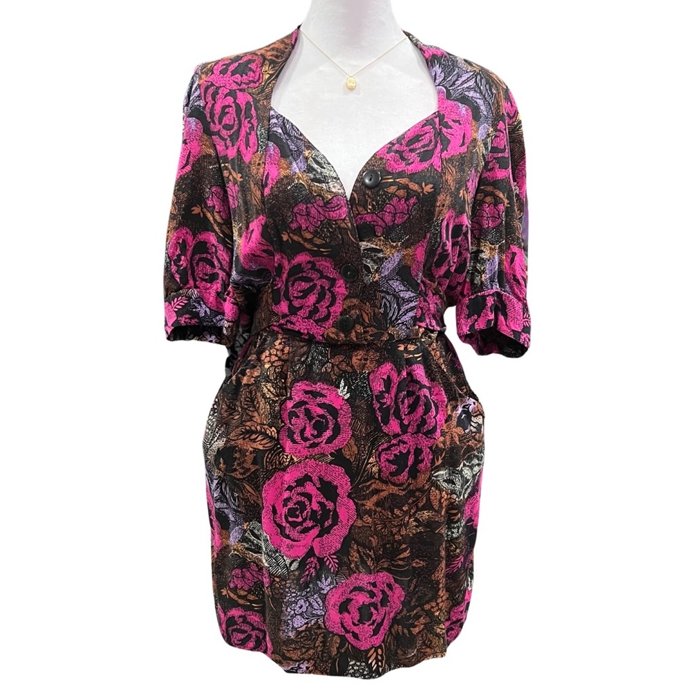 Vintage floral mini dress with pockets